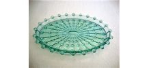 Plateau en verre moulé ancien couleur vert d’eau