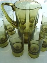 Grand pichet et 8 verres sur pied design