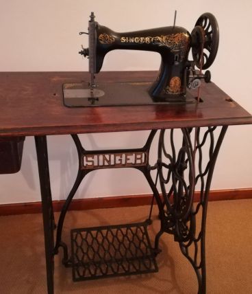 machine à coudre marque Singer 