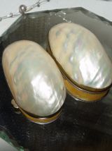 Boîte- oeuf à chapelet ancienne
