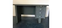 Bureau industriel vintage 3 tiroirs, gris foncé + métal 