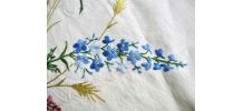 Nappe à thé brodée main
