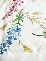 Nappe à thé brodée main