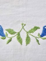 Nappe coton brodée main