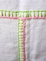 Nappe coton brodée main