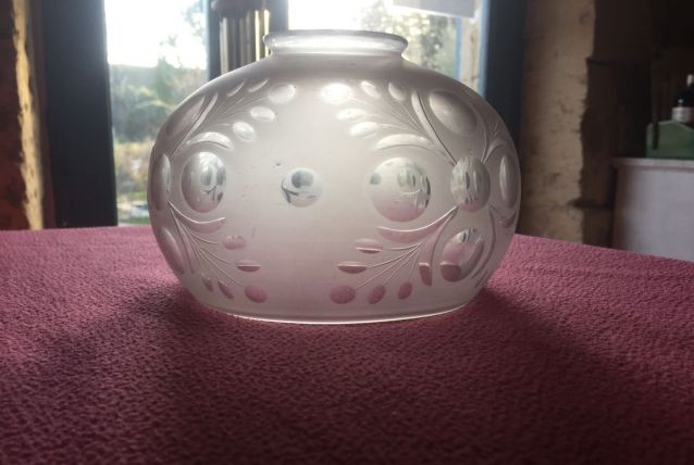 grand globe en verre gravé meulé