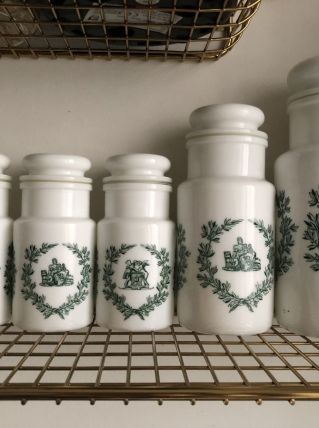 Bocaux en opaline 