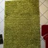 Tapis spaghetti vert acidulé