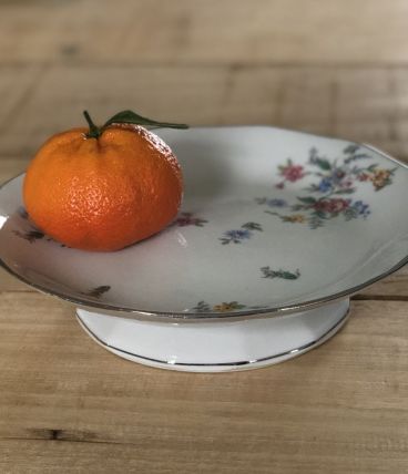Plat de service à étage