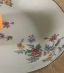 Plat de service à étage