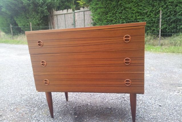 Commode vintage 
