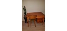 BUREAU VINTAGE DESIGN SCANDINAVE Bureau en bois vintage très