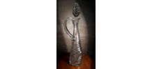 carafe cristal et bouchon  taillee et cisele