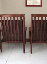 Deux fauteuils en teck Grete Jalk. 