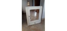 Ancienne armoire à Pharmacie
