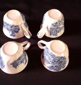 4 tasses style anglais