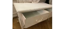 Petite console de chambre d'enfant
