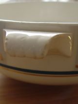 Soupière ou légumier ancien en porcelaine
