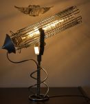 Lampe rétro futuriste 3