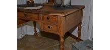 Bureau de style, en chêne massif 