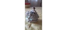 Belle marquise en porcelaine du japon