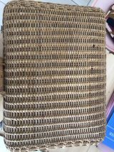 Valise en osier et tissu