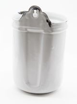 Broc émaillé
