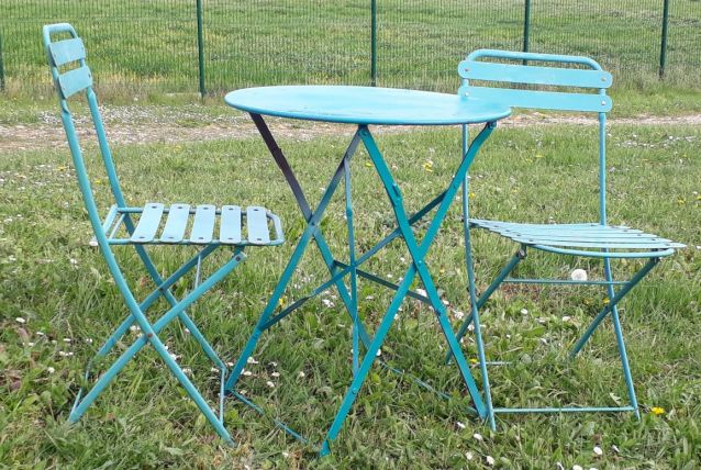 Ensemble de jardin table et 2 chaises plian