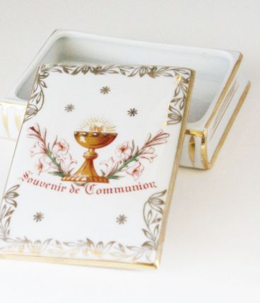 Bonbonnière en porcelaine souvenir de communion