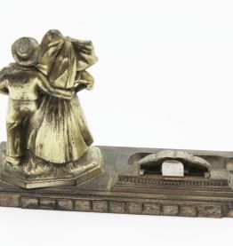 Porte stylo avec danseurs alsaciens