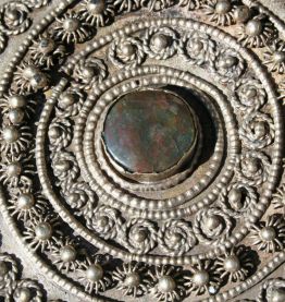 Ancien pendentif alliage d'argent cabochon pendeloques