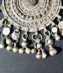 Ancien pendentif alliage d'argent cabochon pendeloques
