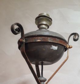 pied de lampadaire ancien  a petrole converti en electrique,