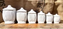 Série de 6 pots à épices en faïence