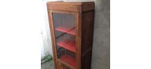 Armoire vitrée