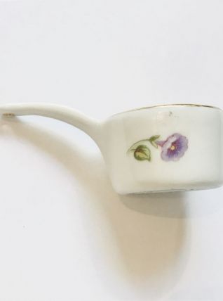 Adorable casserole miniature en porcelaine et céramique 