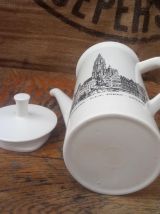 Jolie cafetière en faïence (Bruxelles et Anvers) 