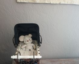 Ancien Landau de poupée pour votre deco intérieur Vintage 