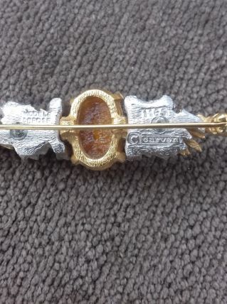 Broche Carven vintage camée  plaqué or