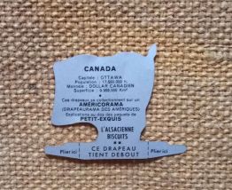 53 drapeaux publicitaires des biscuits l'Alsacienne 
