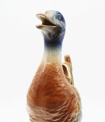 Carafe canard en barbotine