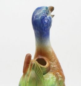 Carafe canard en barbotine