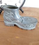 Chaussure "vagabonde" cendrier en métal 