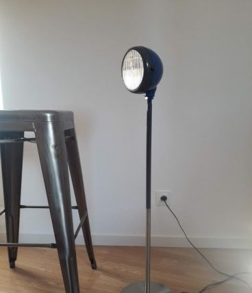 lampe vintage avec phare de voiture ancienne création unique