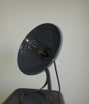 lampe vintage a partir d un ancien chauffage création unique