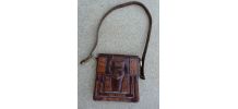 70s sac rigide bandoulière crocodile cuir vernis