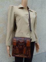 70s sac rigide bandoulière crocodile cuir vernis