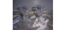 2 petits verres à liqueur en cristal