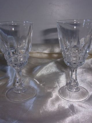 2 petits verres à liqueur en cristal