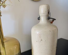 Bouteille en grès 